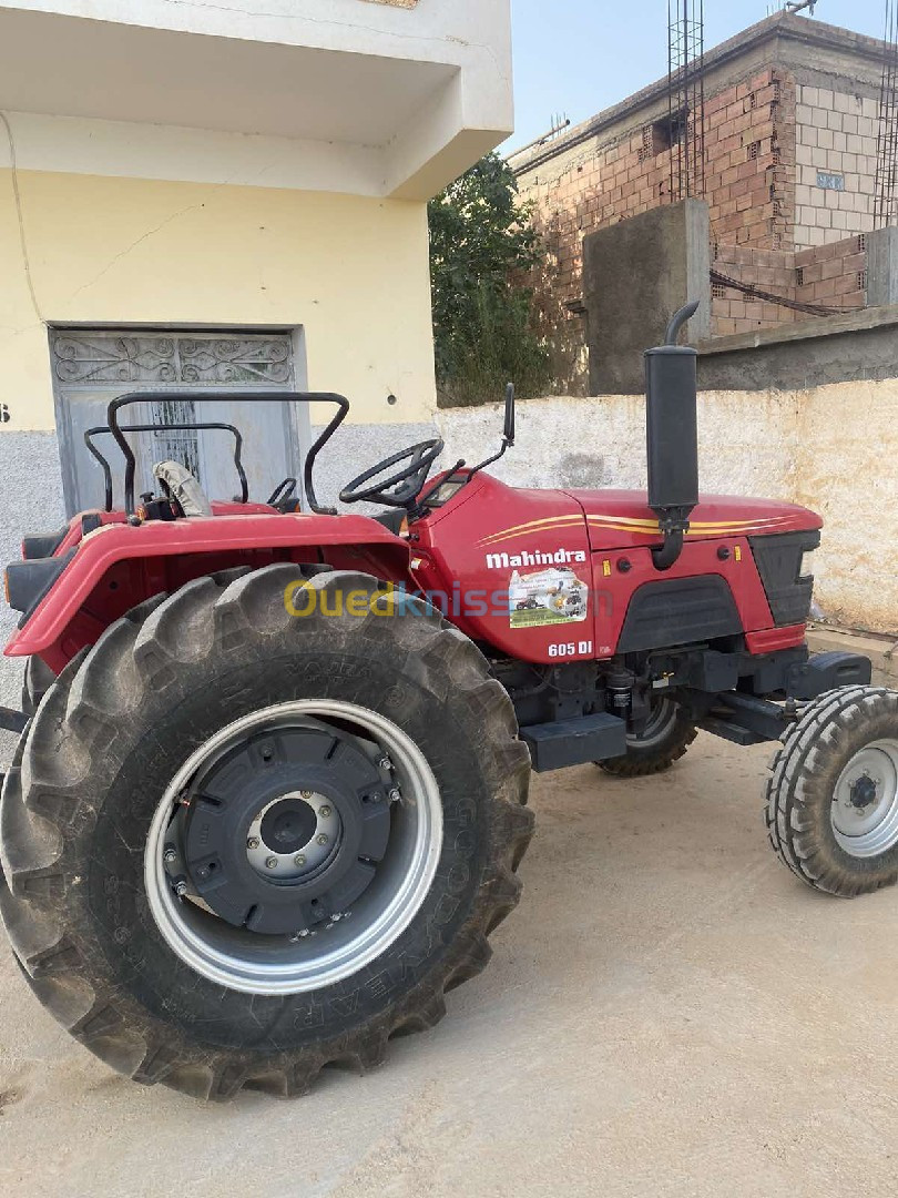 Mahindra Mahindra 605 2018