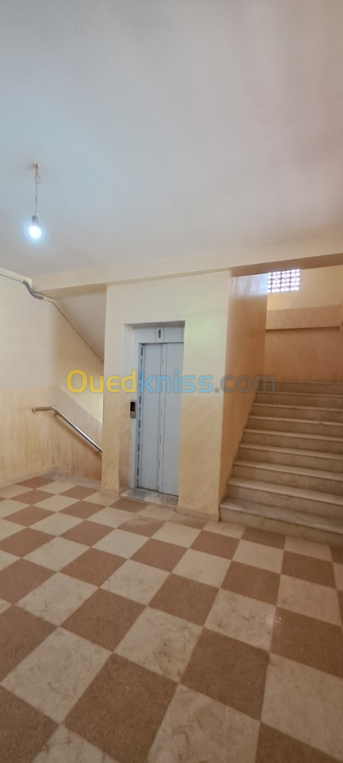 Vente Appartement F4 Chlef Tenes