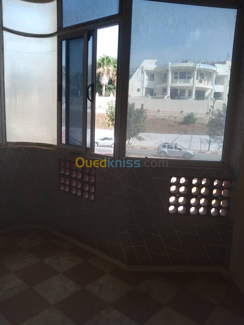 Vente Appartement F4 Chlef Tenes