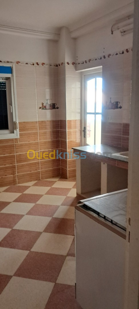 Vente Appartement F4 Chlef Tenes