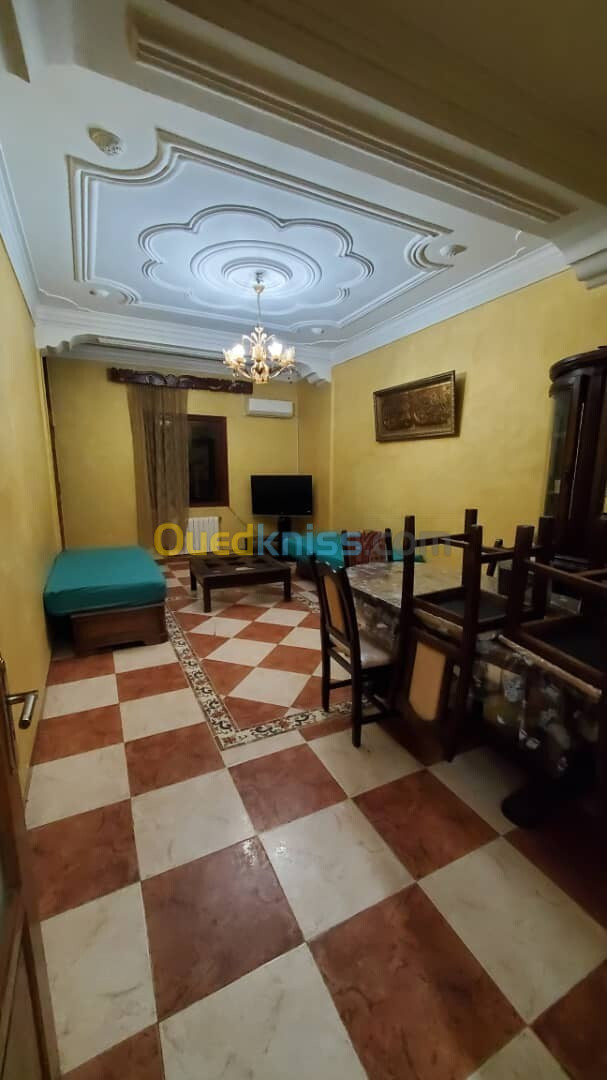 Location vacances Appartement F3 Alger Bab ezzouar