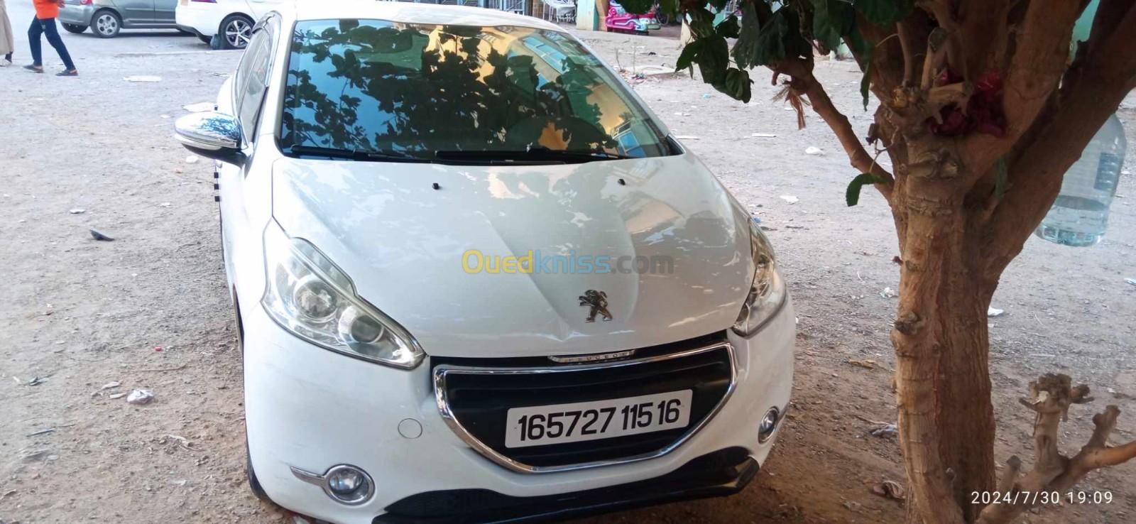 Peugeot 208 2015 208