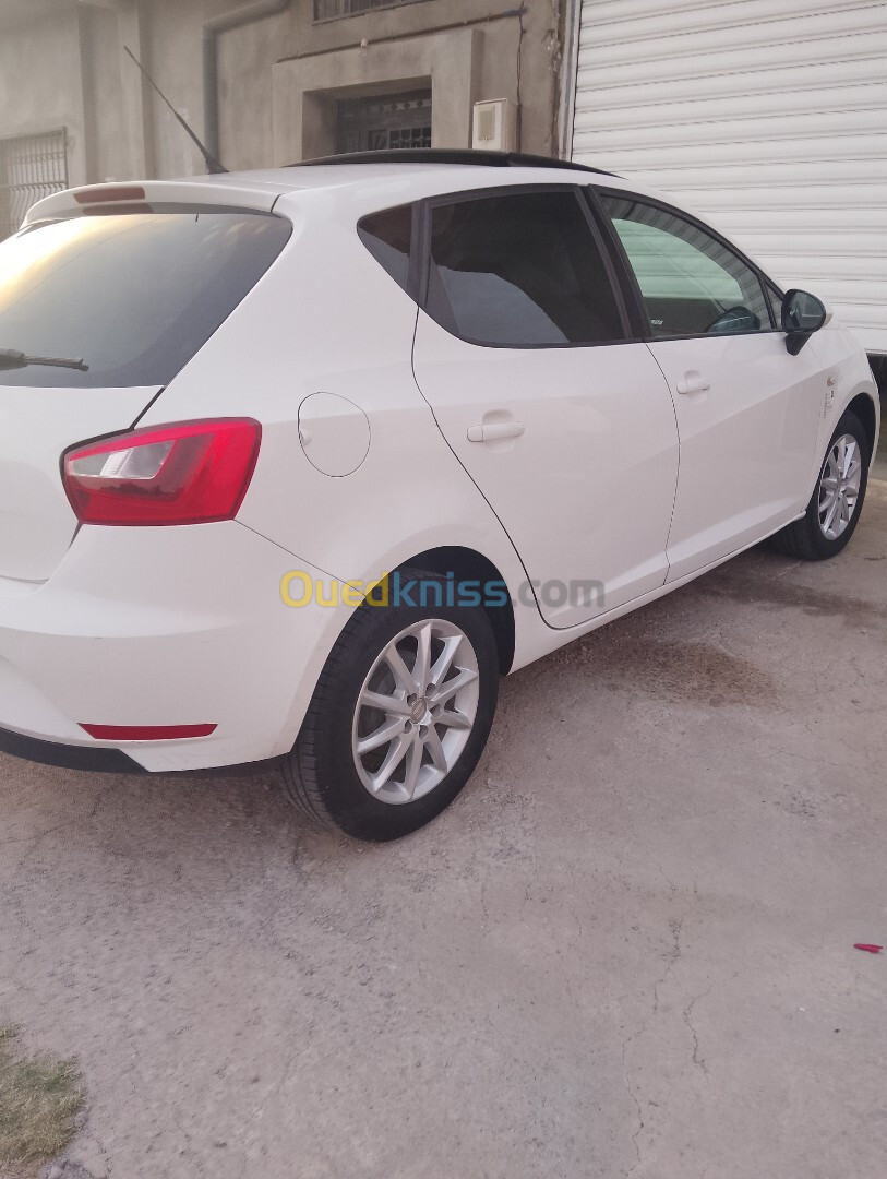 Seat Ibiza 2012 Fully +Toit ouvrant