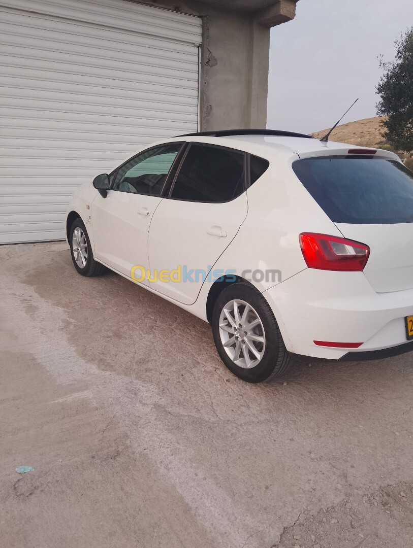 Seat Ibiza 2012 Fully +Toit ouvrant