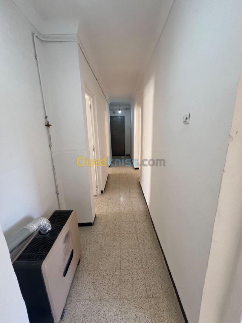 Location Appartement F4 Alger Draria