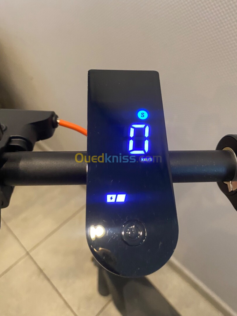 Trottinette électrique Xiaomi Electric Scooter 4 Lite (2nd Gen)