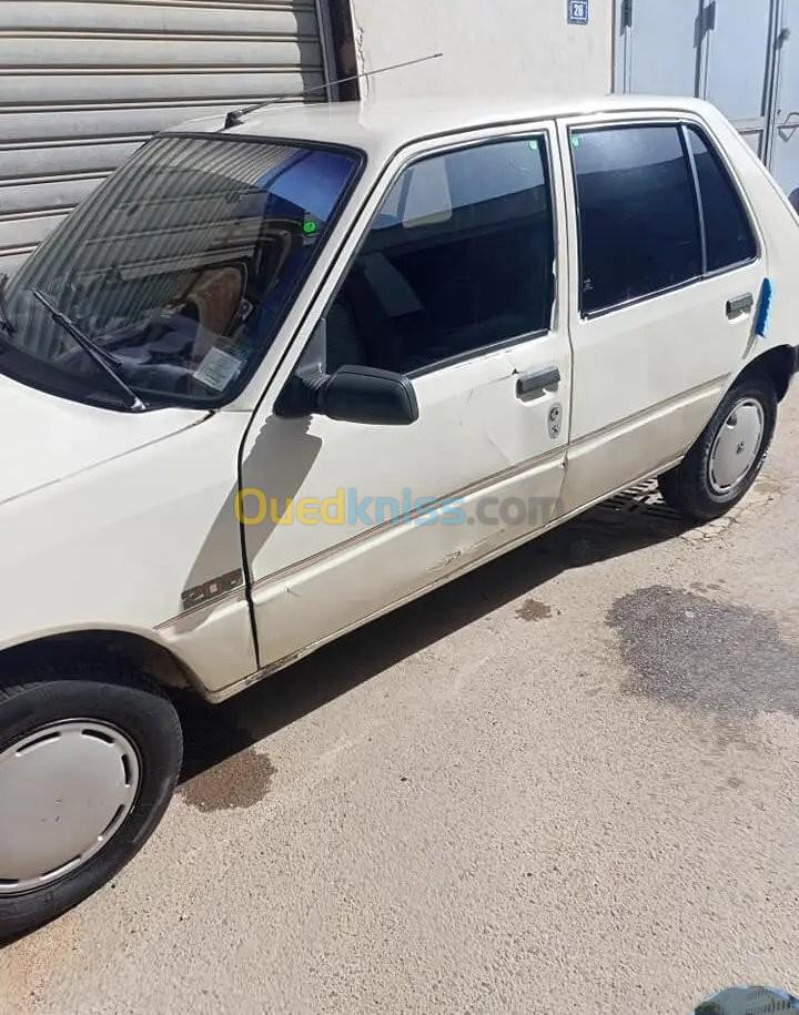 Peugeot 205 1985 205