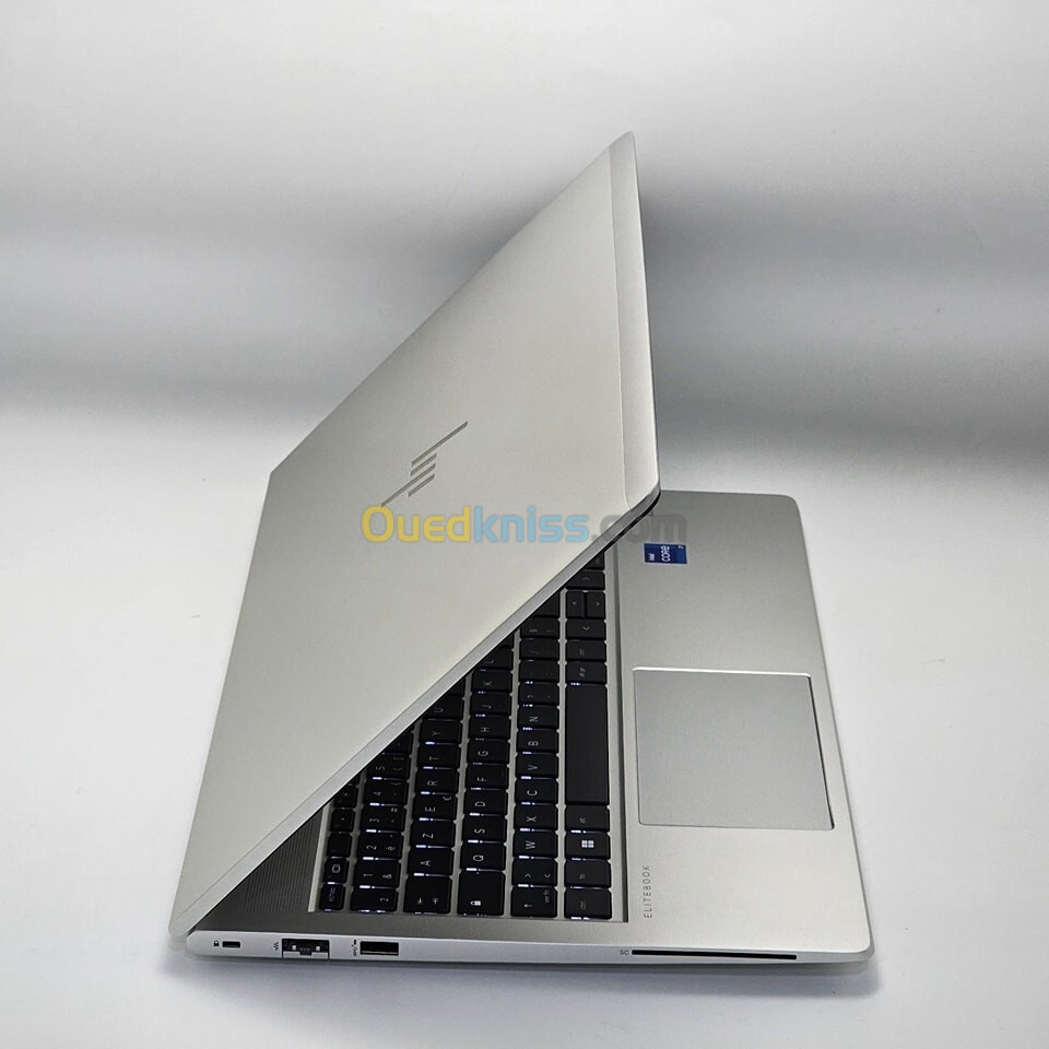 HP ELITEBOOK 650 G10 / 13th I7-1365U / 32Go DDR4 / 512GO SSD / 15.6" FHD