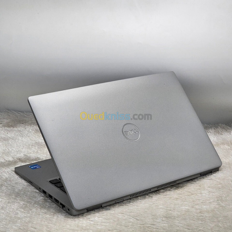 DELL LATITUDE 5430 / 12th i5-1235U / 16Go DDR4 / 512SSD / 14" FHD