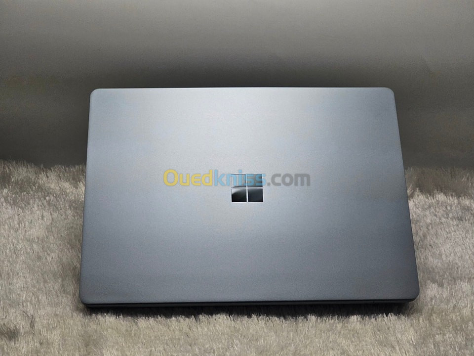 SURFACE LAPTOP GO 2 TACTILE / 11e i5-1135G7 / 8Go LPDDR4X / 128SSD / 12.4" PixelSense