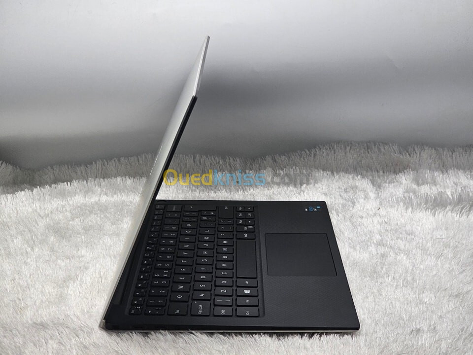 DELL XPS 13 9305 / 11th I7-1165G7 / 16GO DDR4 / 512SSD / 13.3" FHD