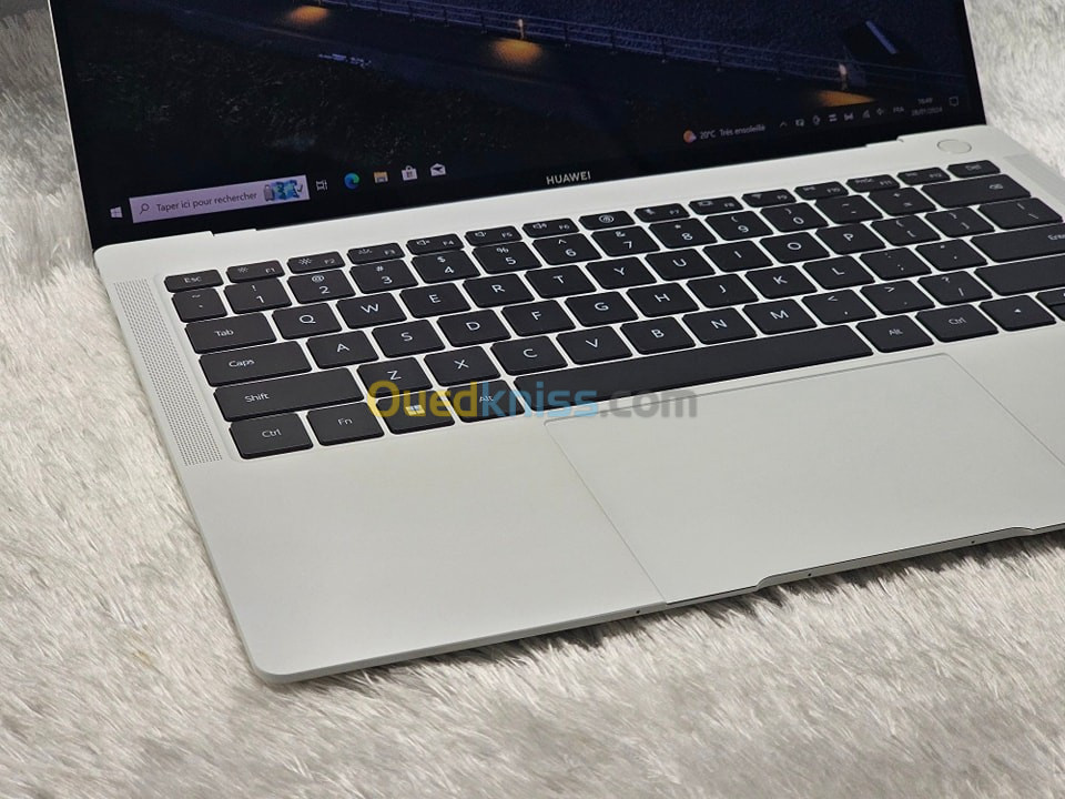HUAWEI MateBook X Pro 2023 / i7-13th / 32GO DDR5 / 2TO SSD / 14.2" UHD+ 4K+ TACTILE