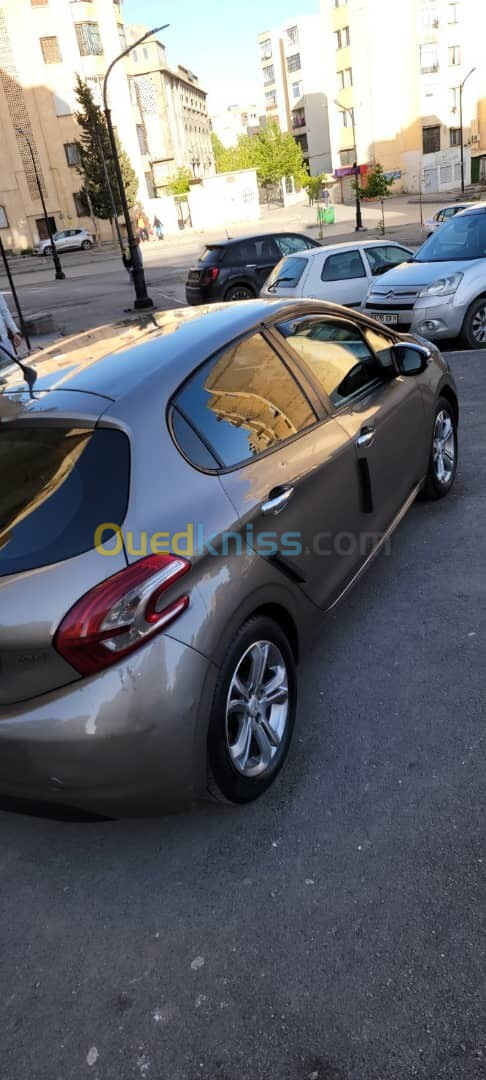 Peugeot 208 2013 Active