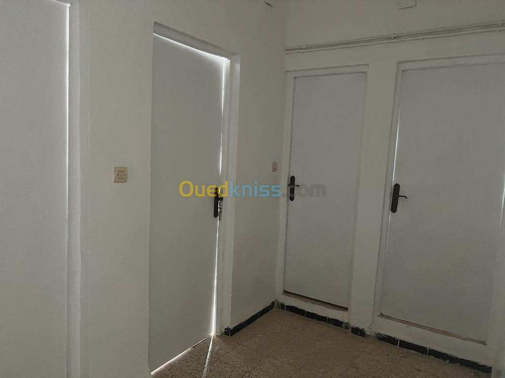 Vente Appartement F3 Sidi bel abbes Ain el berd