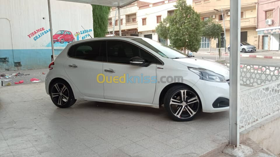 Peugeot 208 2017 GT Line