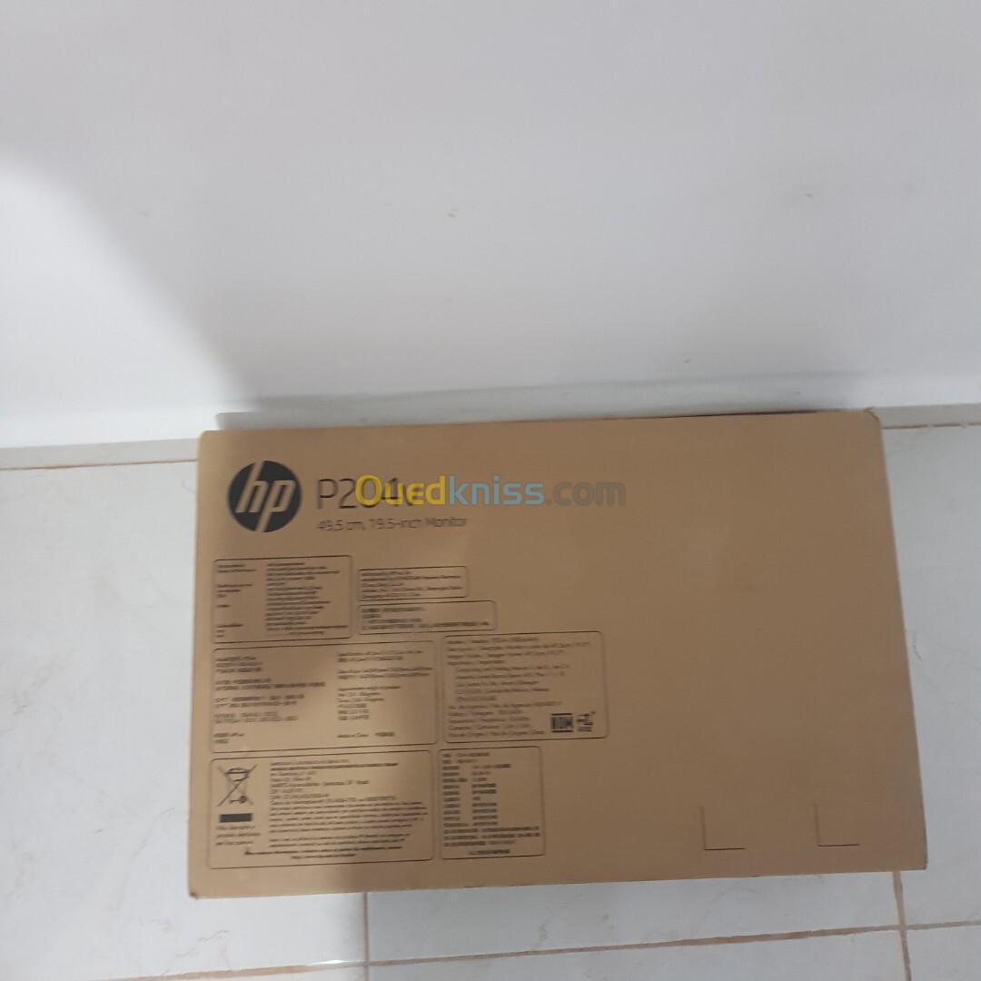 Ecran HP V20 20 pouces en HD+  60Hz/dalle TN 16:9ème/HDMI/VGA