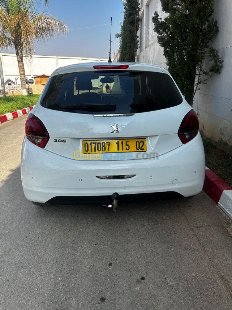 Peugeot 208 2015 Allure Facelift