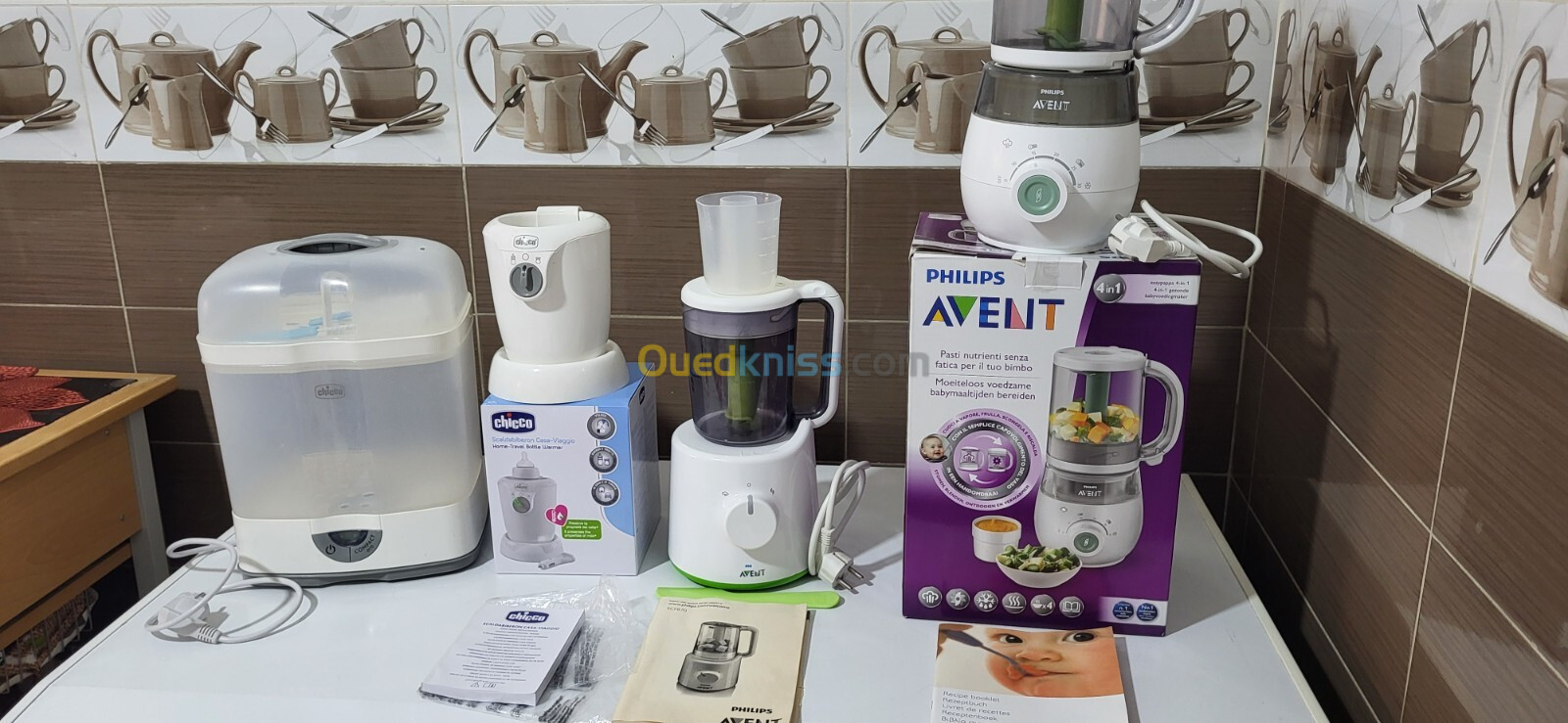 lot sterilisateur chauffe biberon +cuisseur mixeur Avent