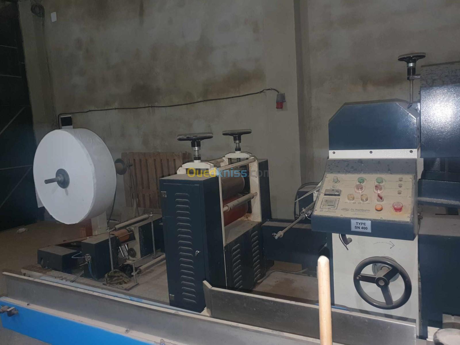 Machine à fabrication de serviettes à papier modèle turk 