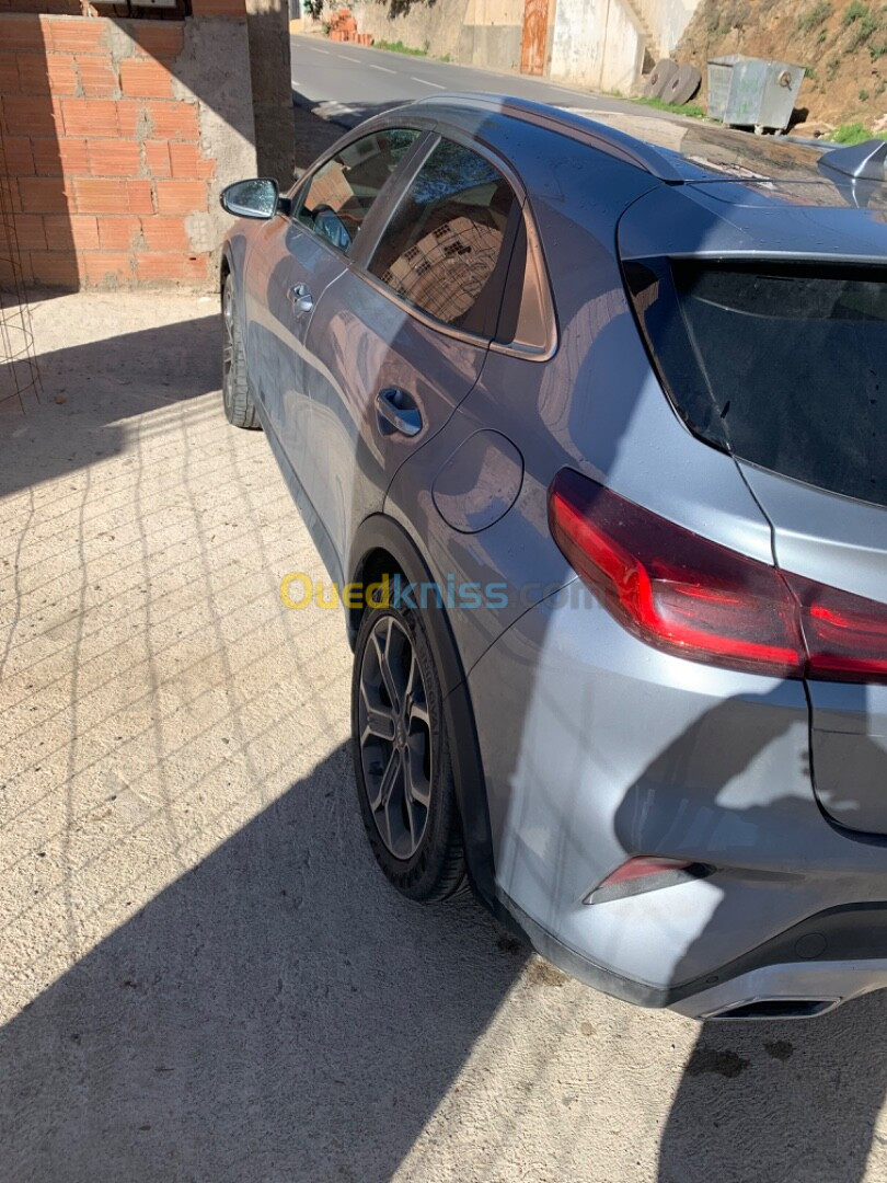 Kia XCeed 1.5_GDI 16V GPF ISG 159 cv 2021 