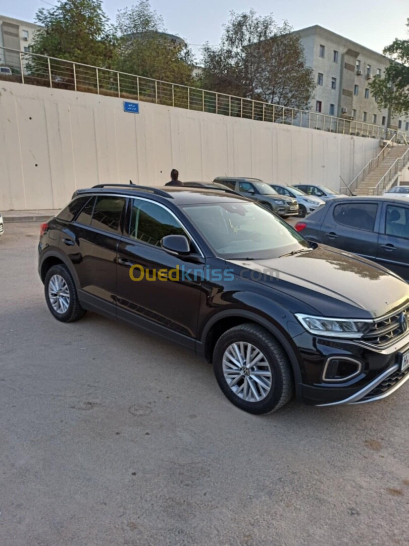 Volkswagen T-Roc 2022 Life