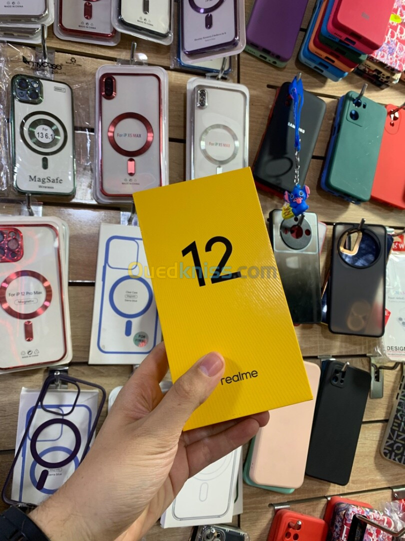 Realme 12