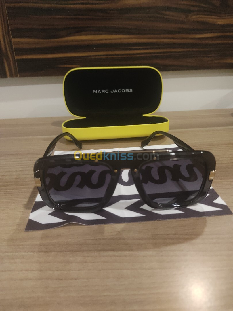 Lunette de soleil marc Jacobs 