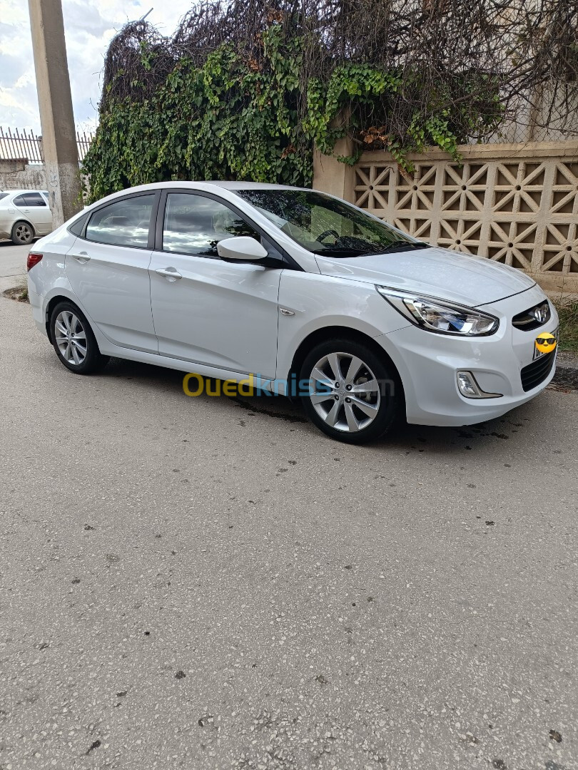 Hyundai Accent RB  4 portes 2018 Accent RB  4 portes