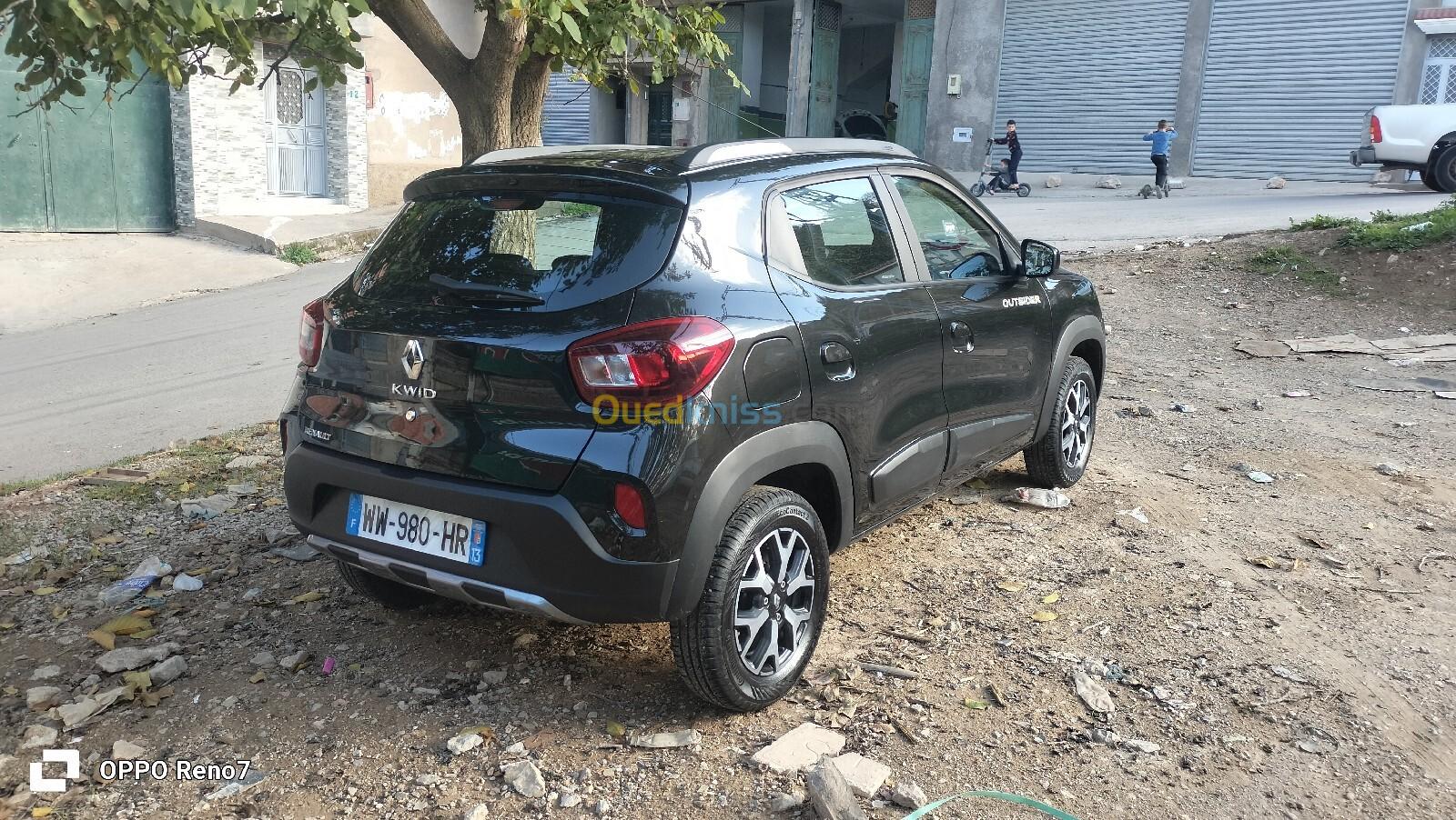 Renault Kwid Outsider 2024 