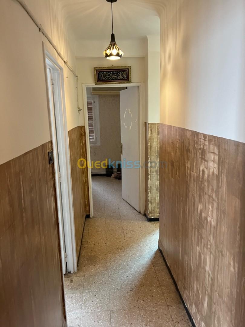 Location Appartement F05 Constantine Constantine