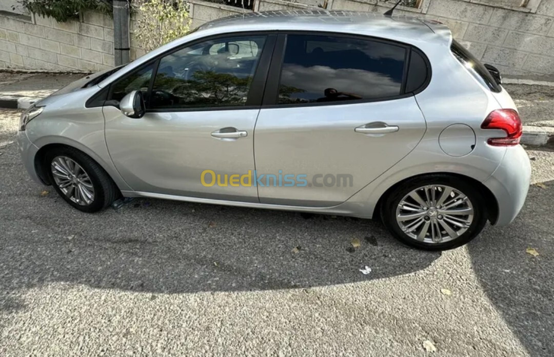 Peugeot 208 2016 208