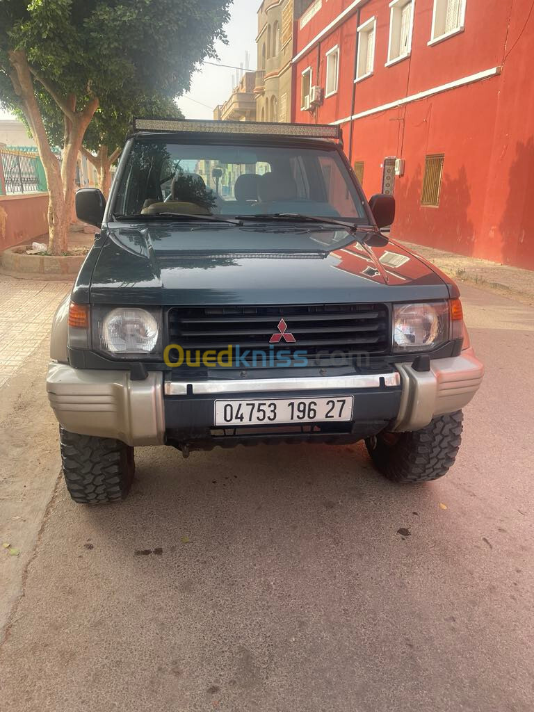 Mitsubishi Pajero Court 1996 