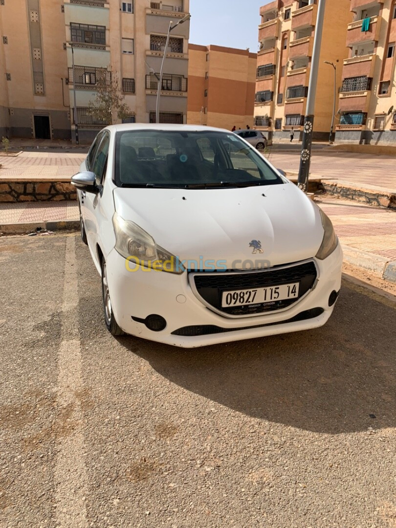 Peugeot 208 2015 