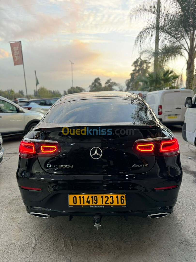 Mercedes GLC 300 2023 