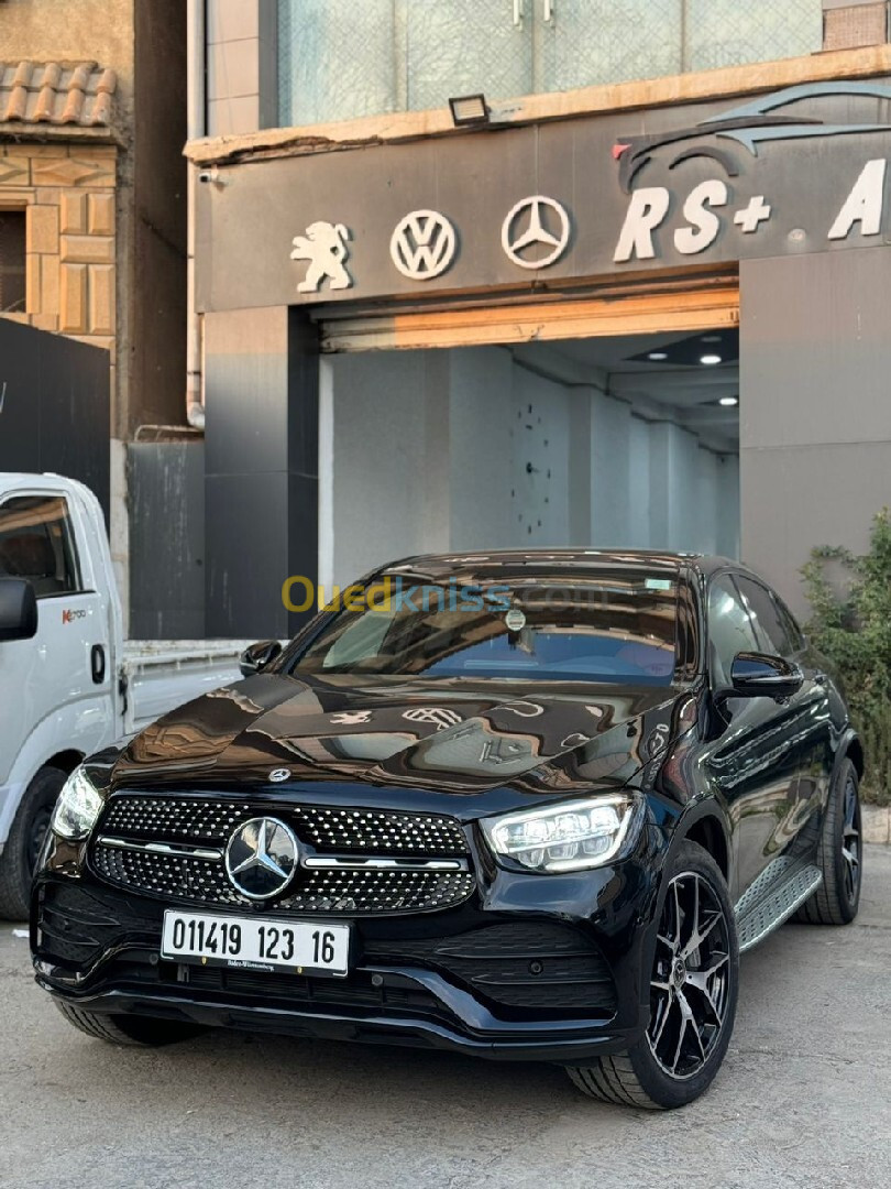 Mercedes GLC 300 2023 