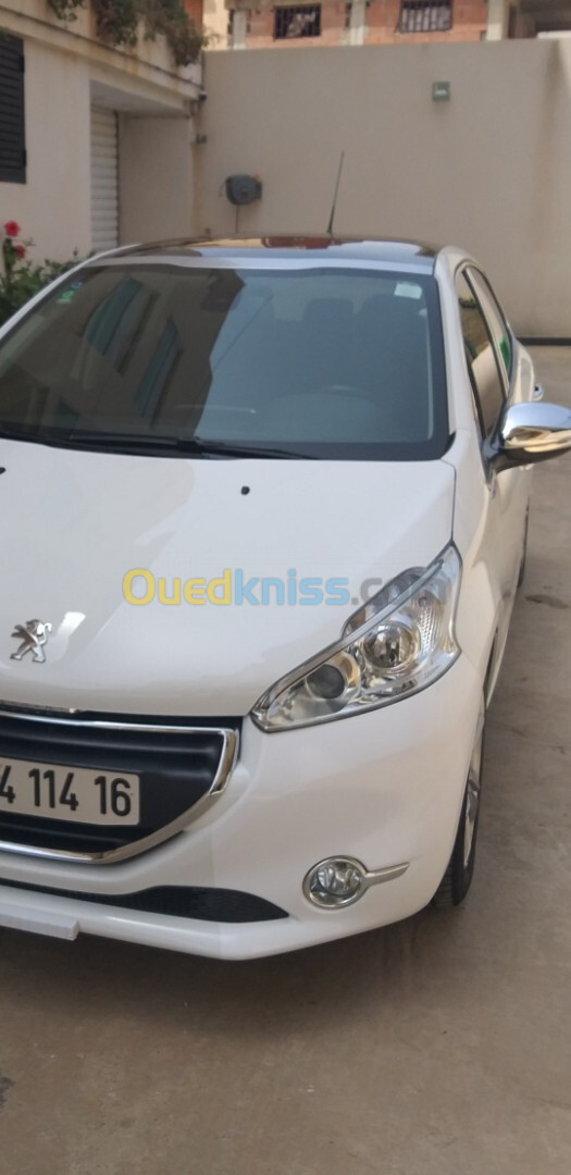 Peugeot 208 2014 Allure