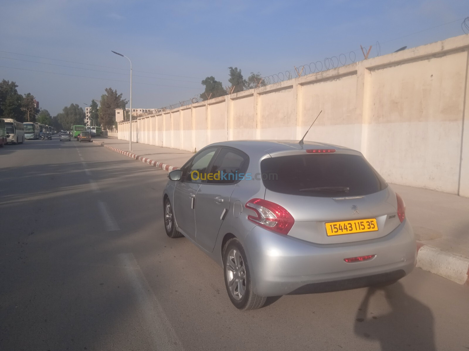 Peugeot 208 2015 208