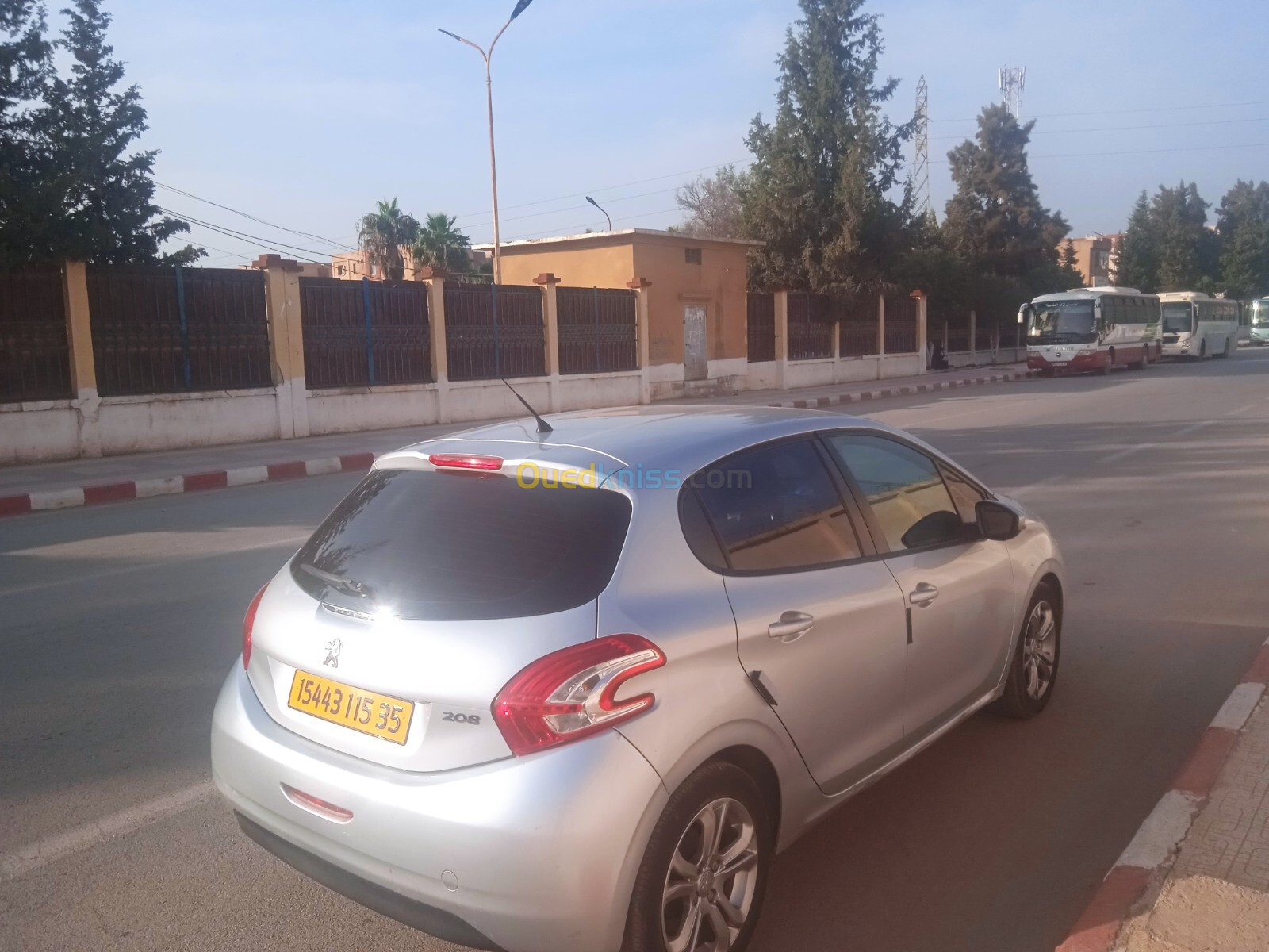 Peugeot 208 2015 208