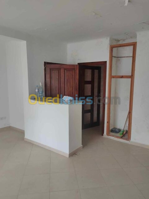 Location Appartement F4 Jijel Taher