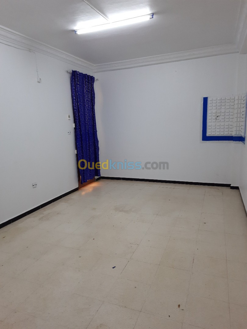 Location Appartement F3 Saida Saida