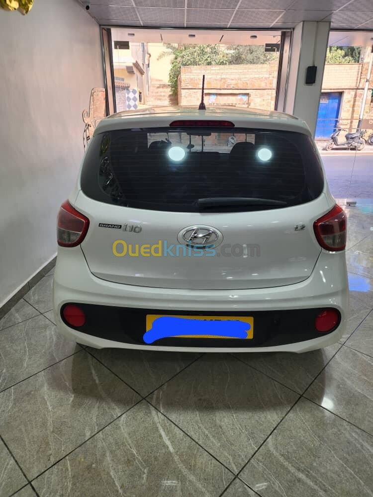 Hyundai Grand i10 2017 Resstely