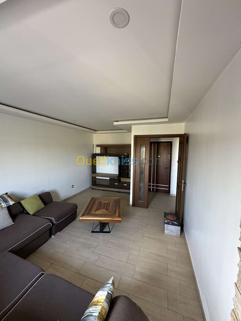 Vente Appartement F3 Alger Les eucalyptus