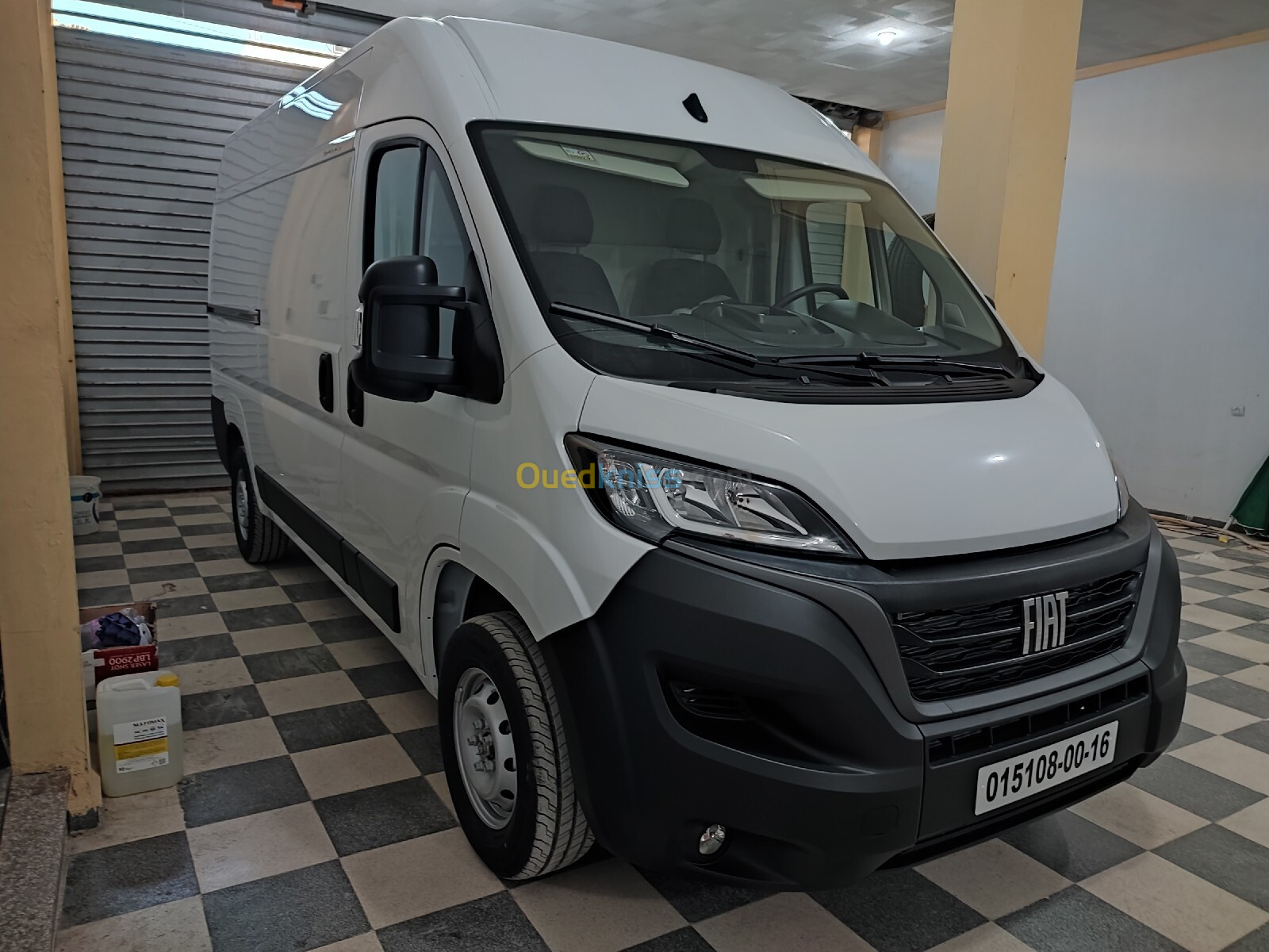 Fiat Ducato 2023 2 panneaux