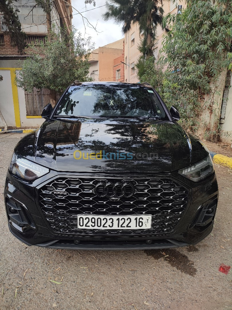 Audi Q5 2022 S line Black Black