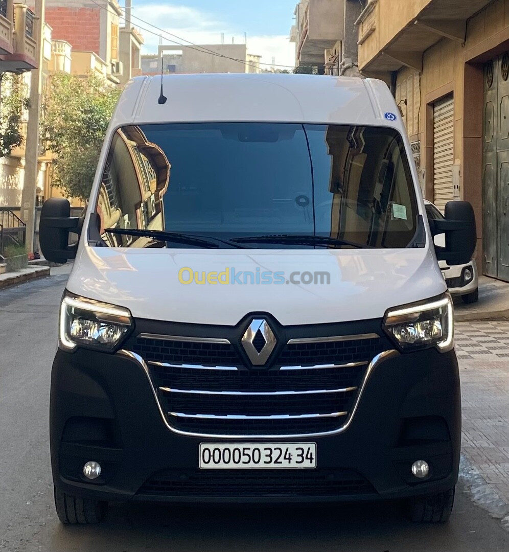 Renault MASTER 2024 3 panneaux