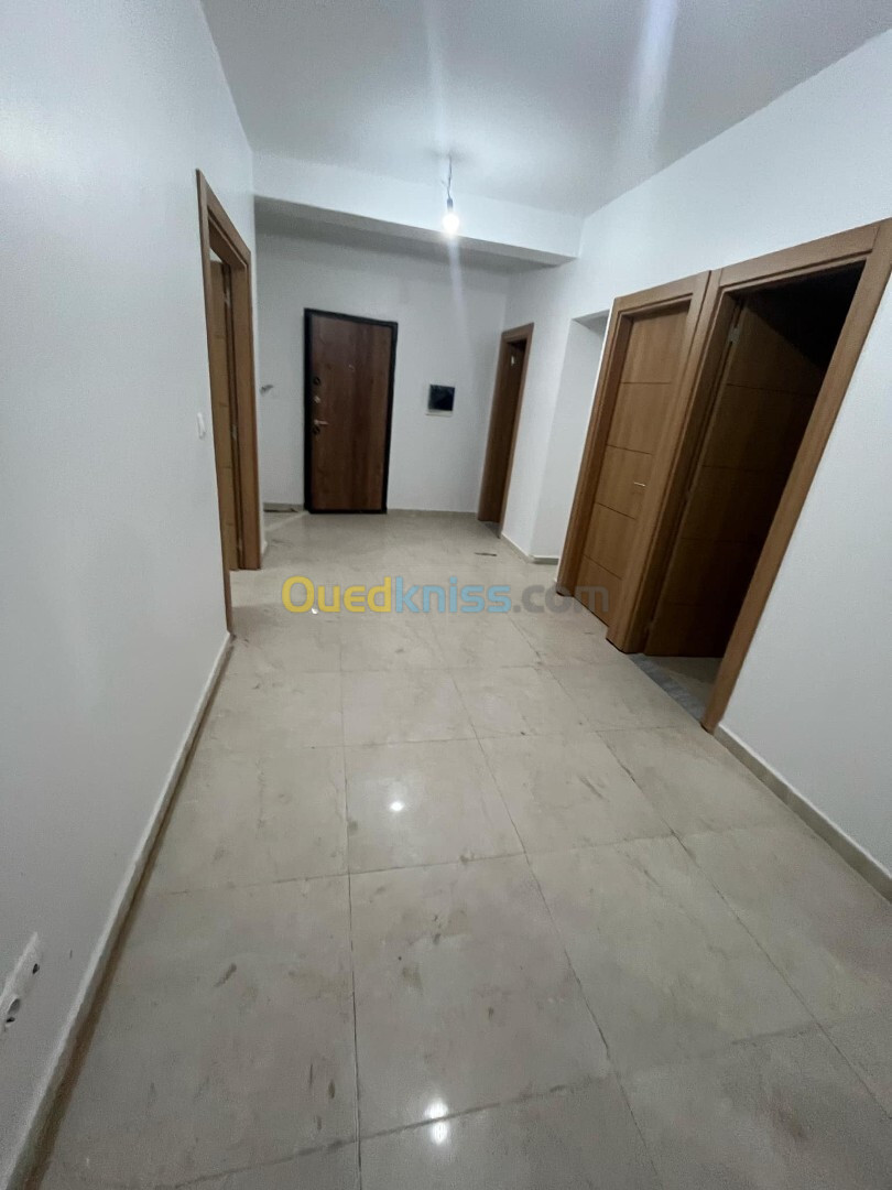 Location Appartement F4 Alger Dely brahim