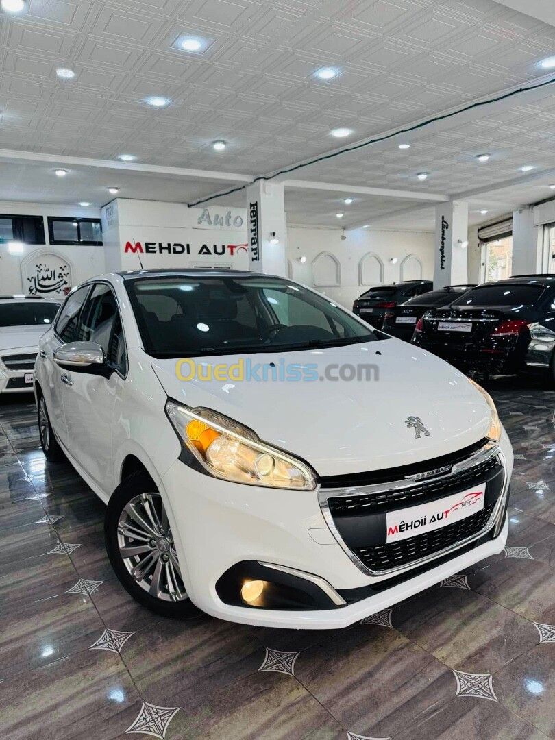 Peugeot 208 2018 Allure