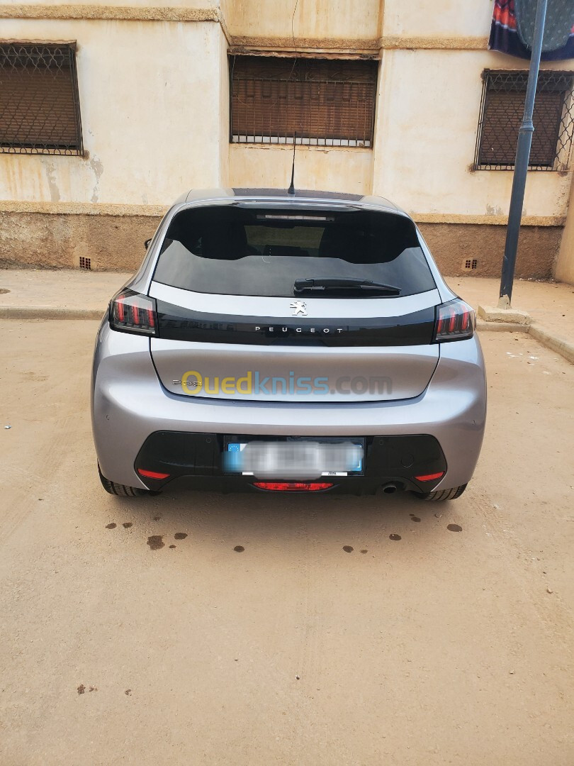 Peugeot 208 2022 Allure