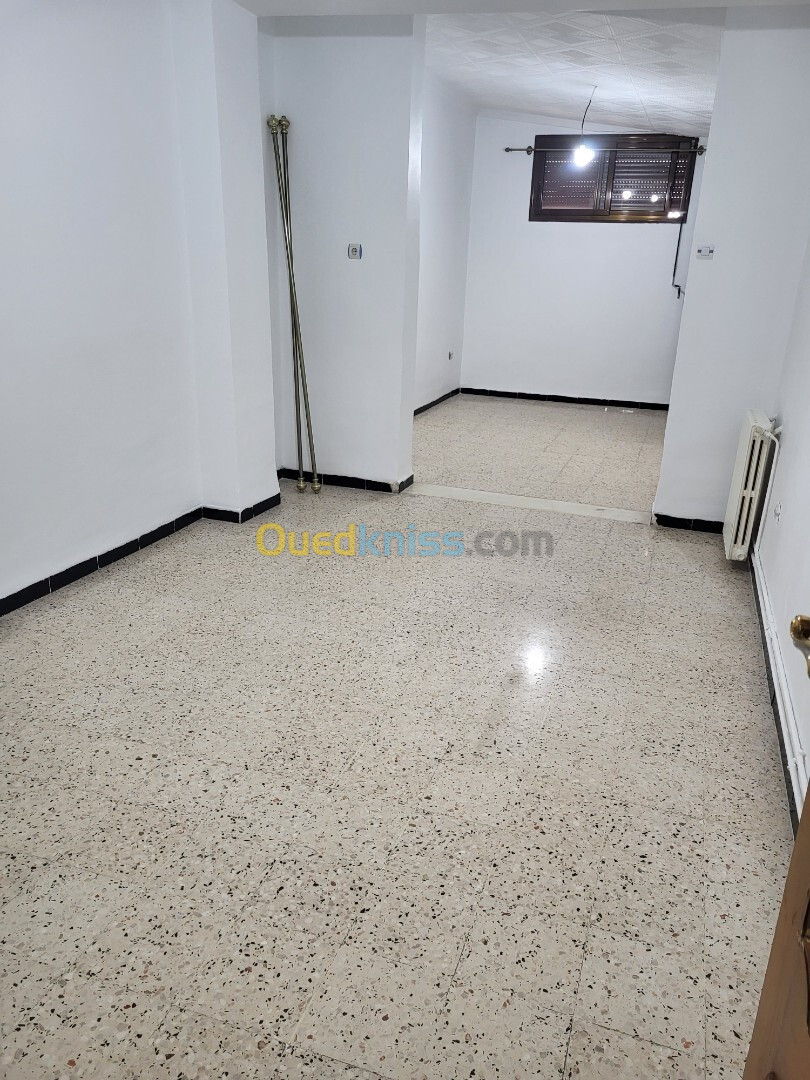 Location Appartement F4 Alger Said hamdine