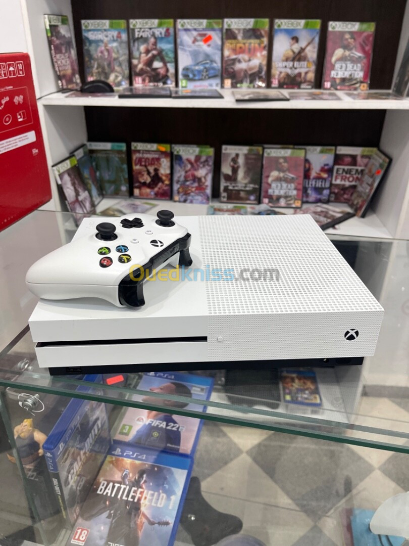 Xbox one s 1To 1000G avec game passe